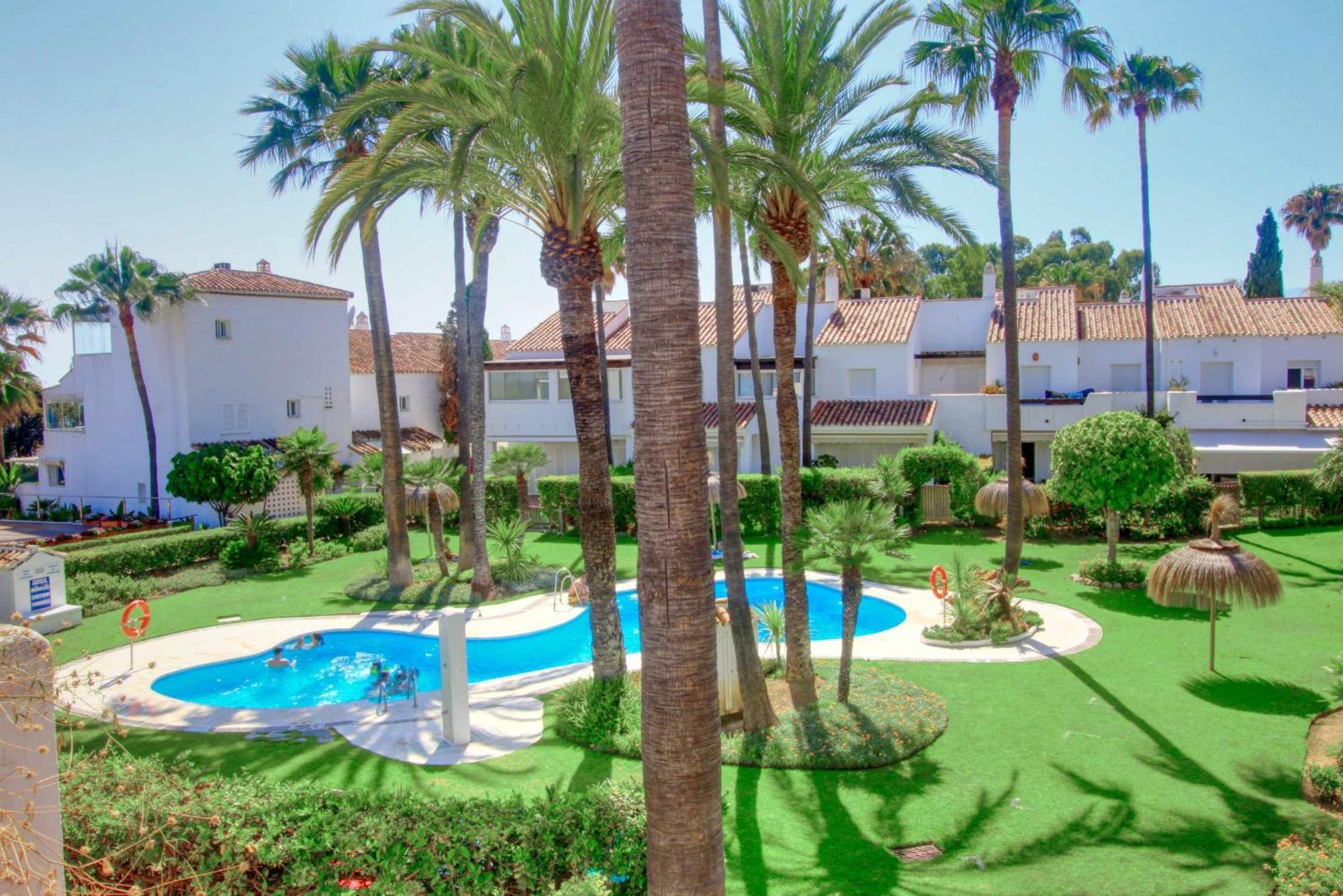 1176 Beach Front 2 Pools Bahia Марбелья Экстерьер фото